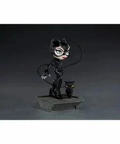 Iron Studios Batman Returns Catwoman MiniCo. Vinyl Figure